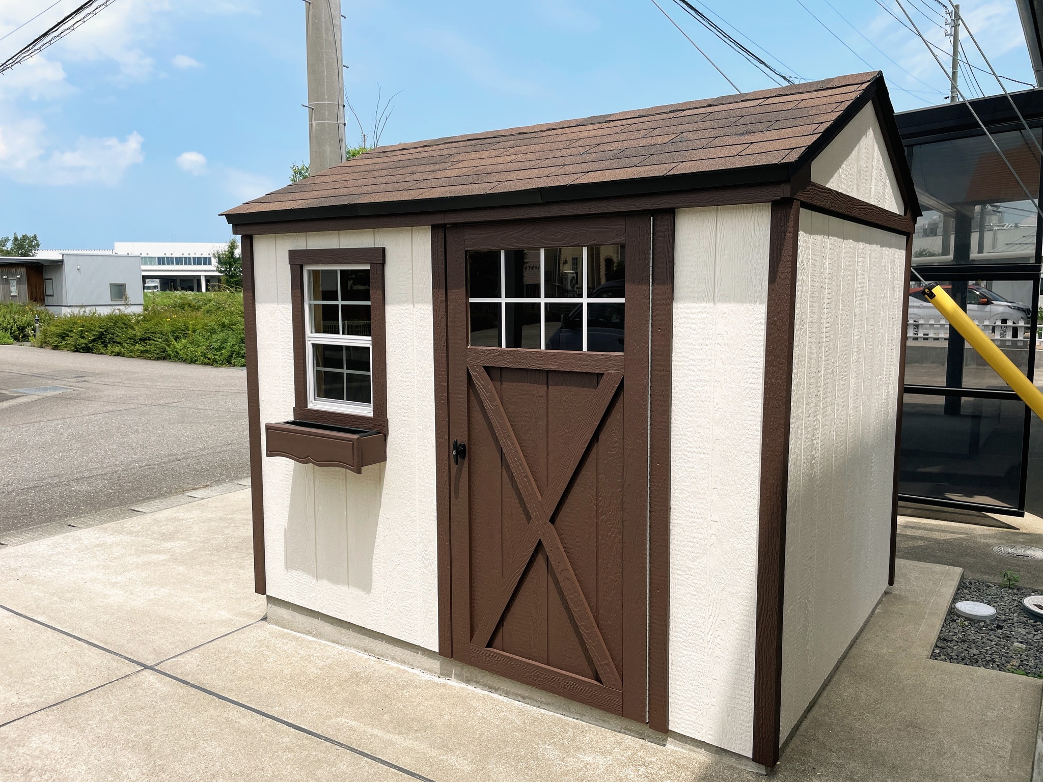 鶴岡市で組立の木製物置小屋『ランカスター』が完成しました(^O^)／